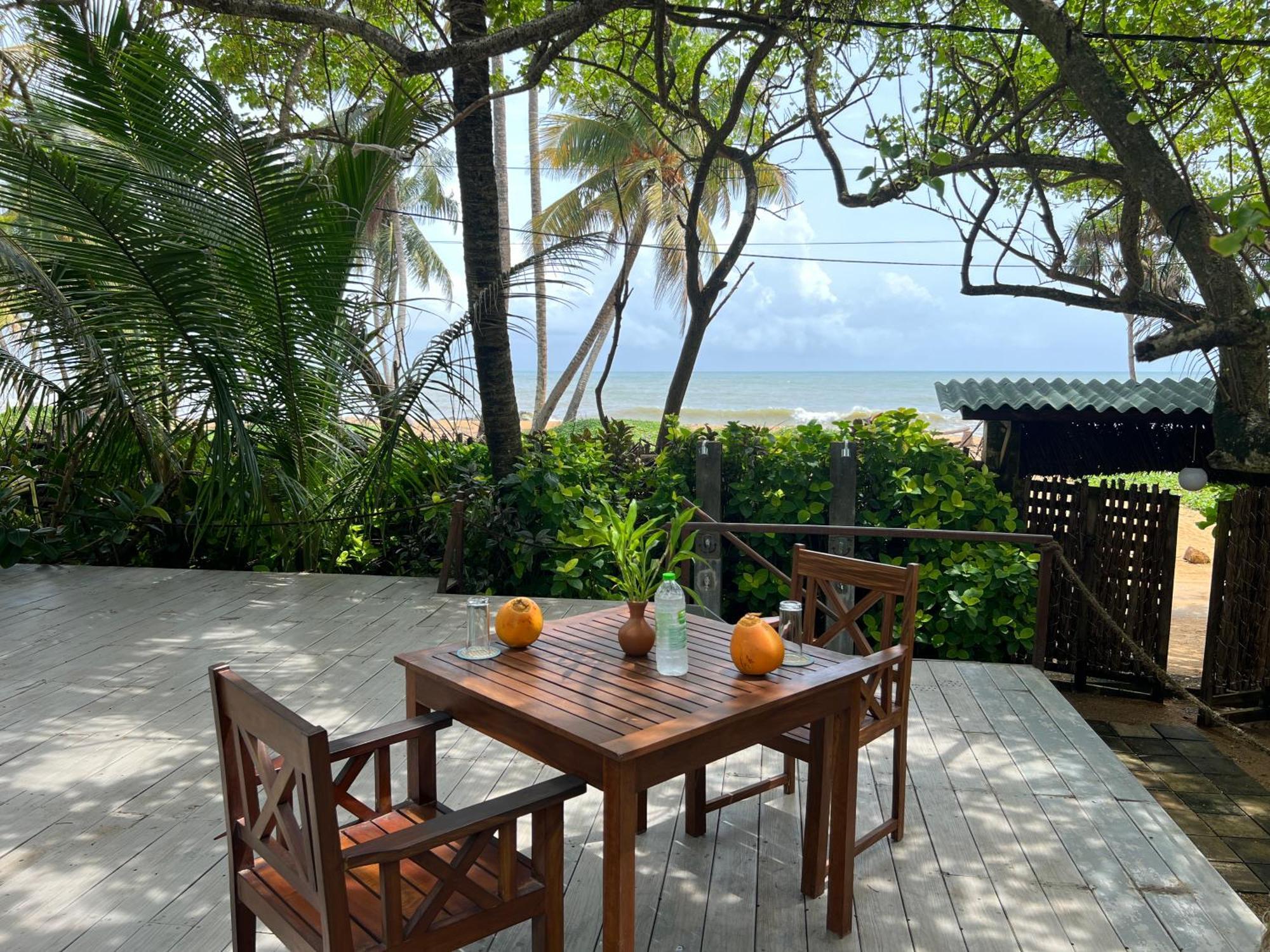 Lohas Beach Resort Villa Kalutara Exterior photo