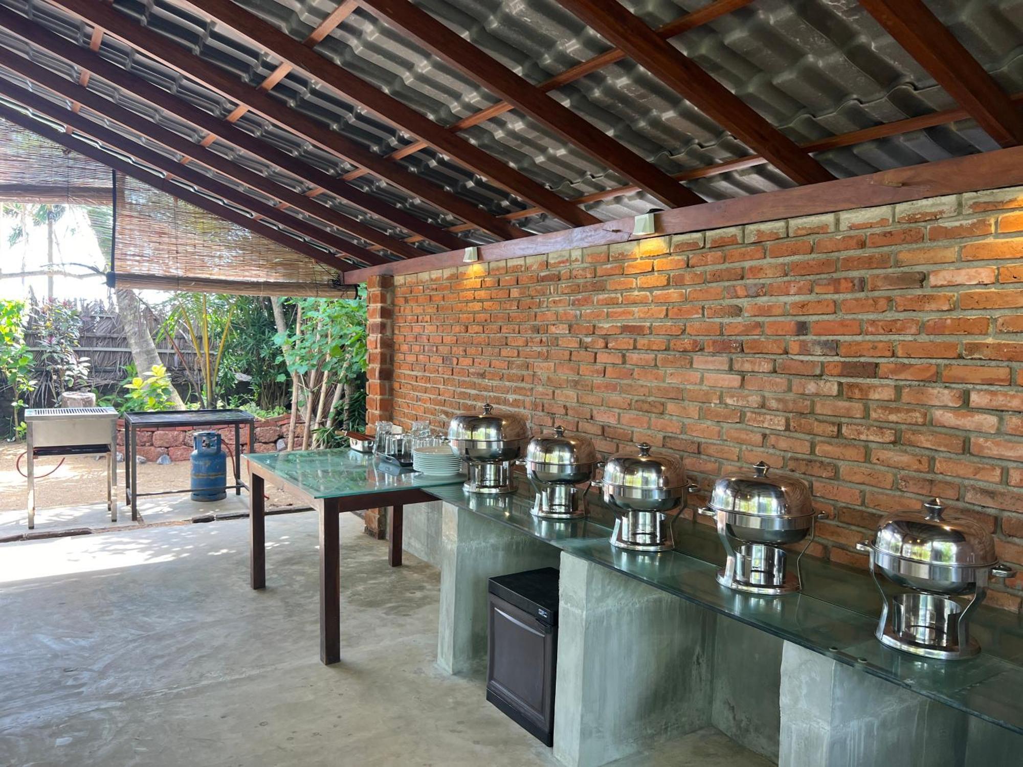Lohas Beach Resort Villa Kalutara Exterior photo